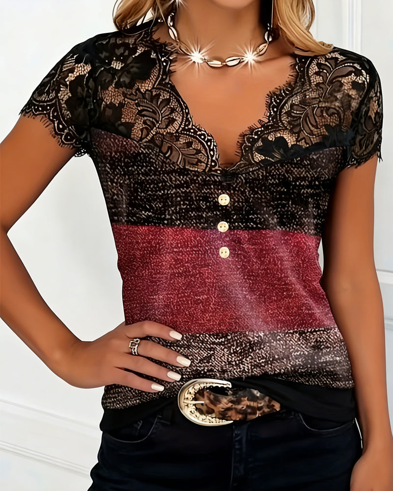 Sharon | V-neck T-shirt with lace and colorful patchwork